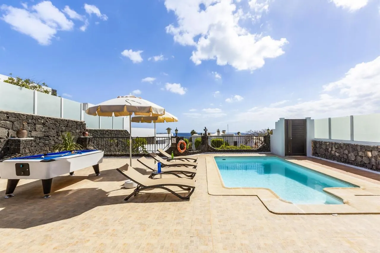 Villa 22 Puerto del Carmen  0*, Puerto del Carmen (Lanzarote) Spain
